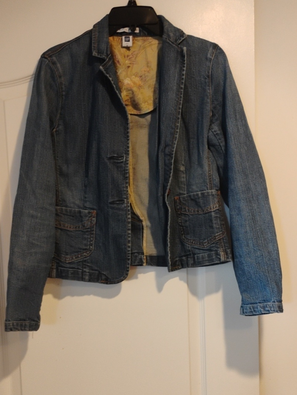 GAP Blue Denim Women's Jean Jacket with Yellow Lining